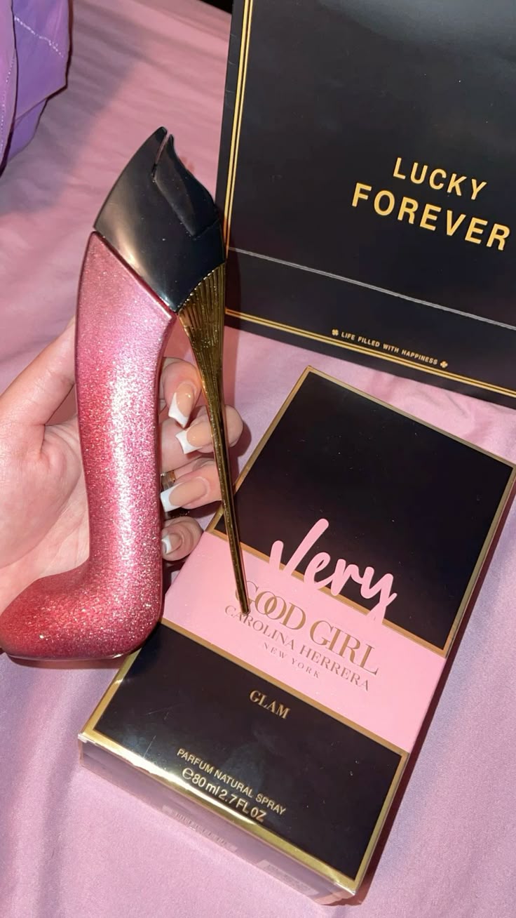 Very Good Girl Glam by Carolina Herrera 2.7 oz | Bright, Feminine & Dazzling