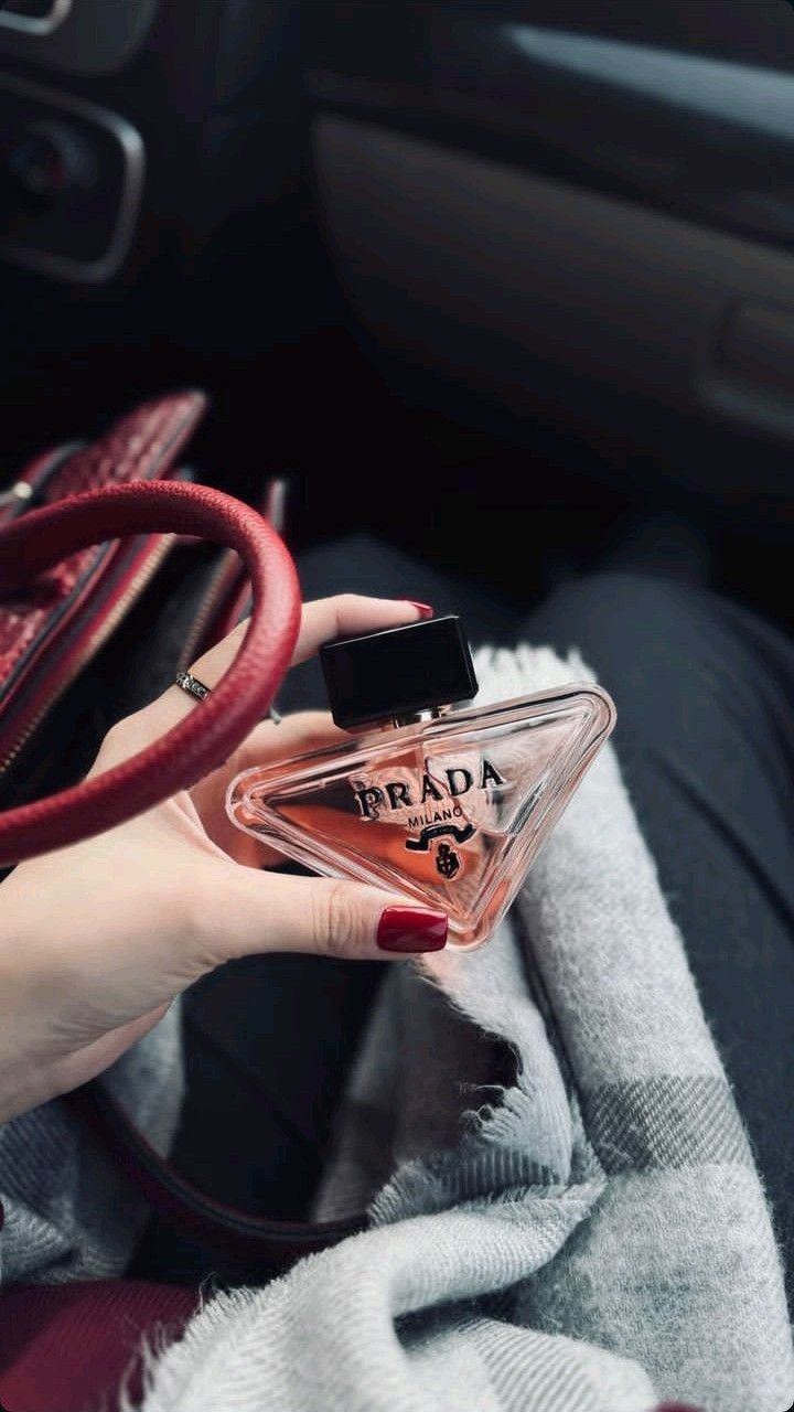 Prada Paradoxe Intense Eau de Parfum 90ml – Bold, Modern & Long-Lasting Feminine Signature Scent