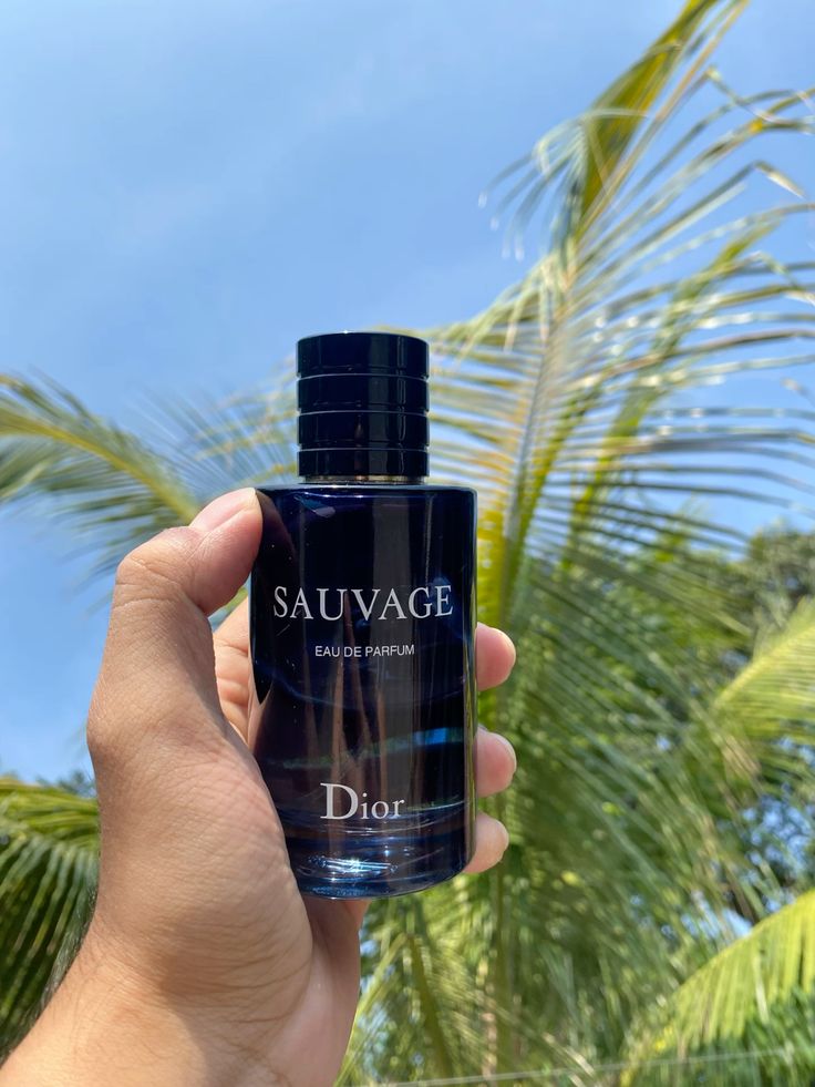 Dior Sauvage Eau de Parfum Spray 100ML – Bold, Fresh & Powerful Masculine Cologne