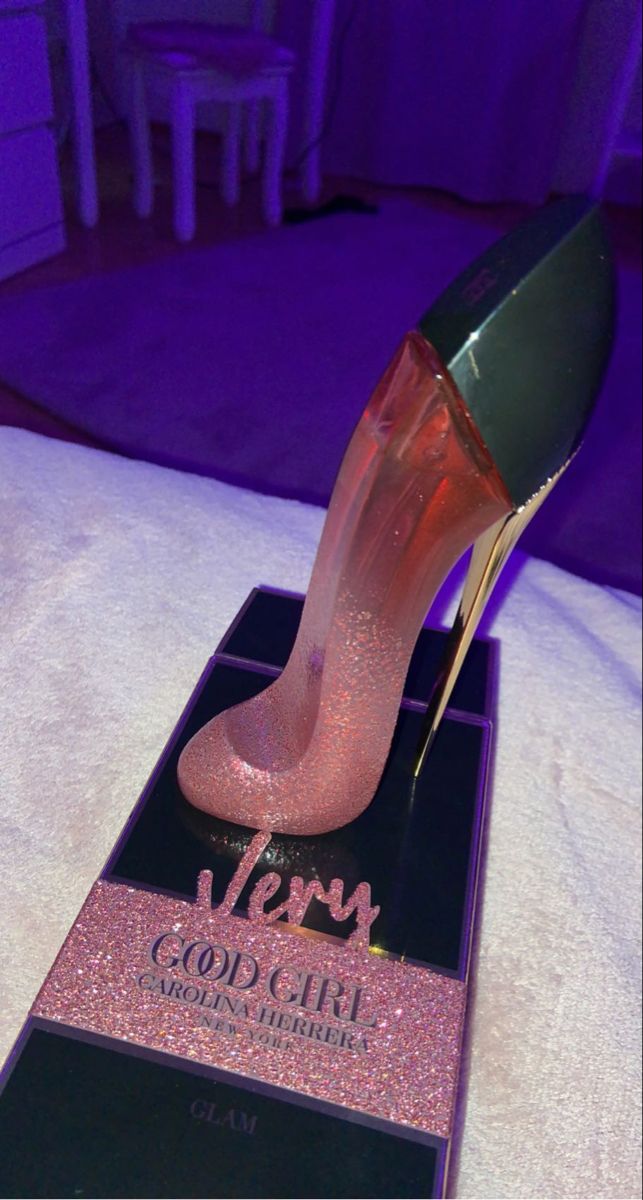 Very Good Girl Glam by Carolina Herrera 2.7 oz | Bright, Feminine & Dazzling