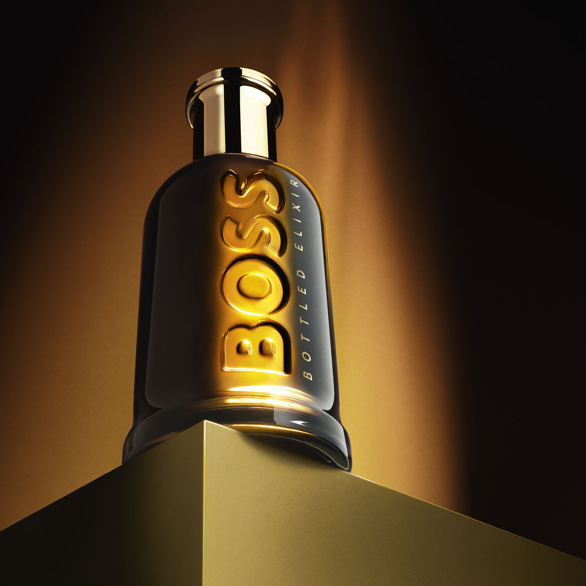 BOSS Bottled Elixir - Parfum Intense for Him - Woody Fragrance with Notes of Incense, Vetiver and Cedarwood - High Longevity - 100ml