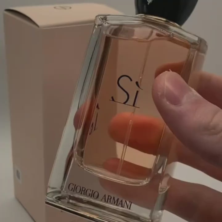 Giorgio Armani Si for Women Eau de Parfum 3.4 oz | Elegant, Modern & Feminine